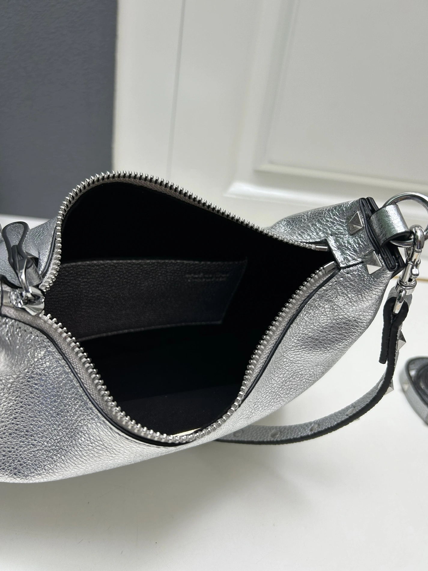 HighQuality 2695 Valentino AAA Quality Shoulder Bags For Women