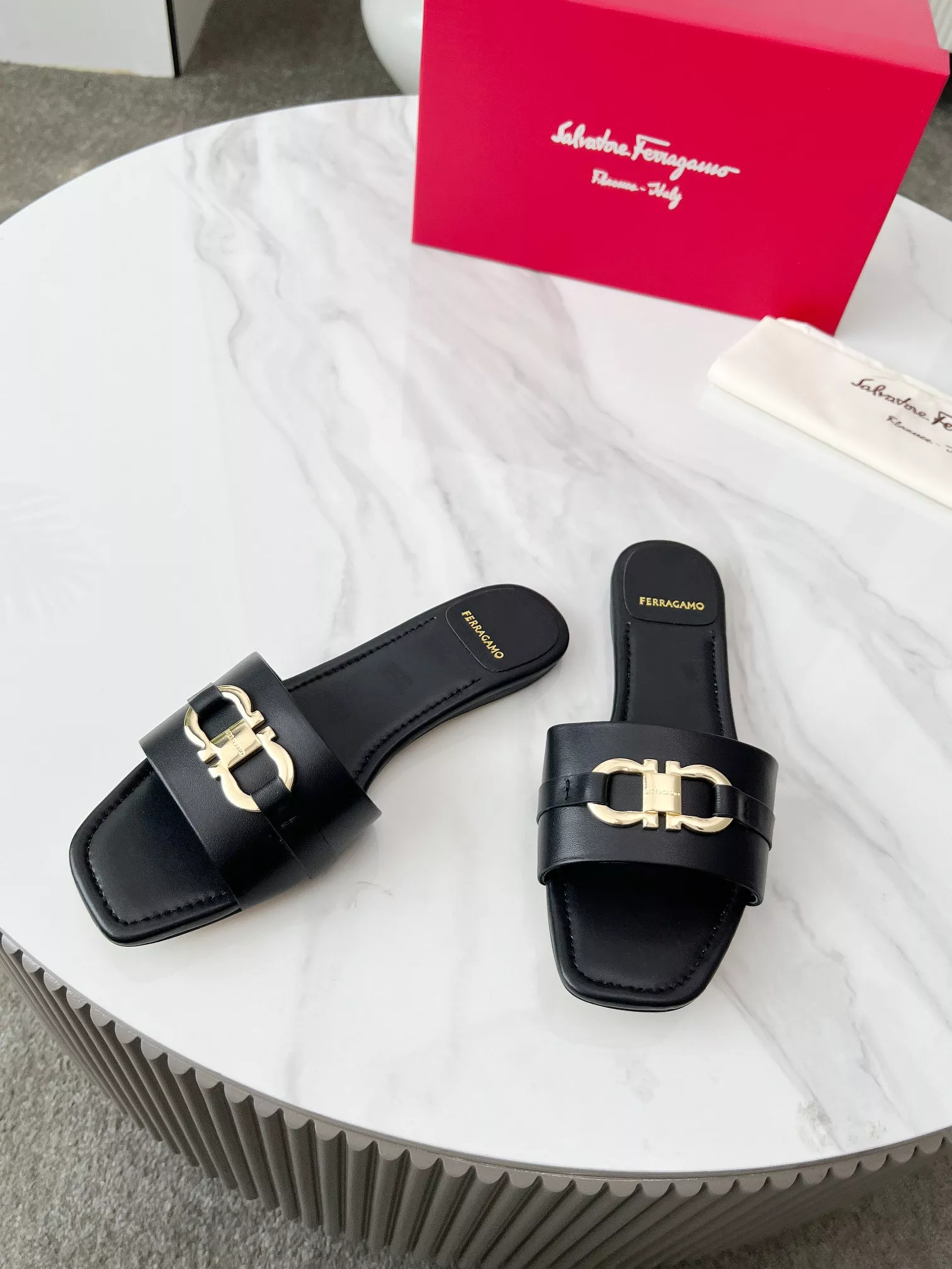 HighQuality 2926 Salvatore Ferragamo Slippers For Women