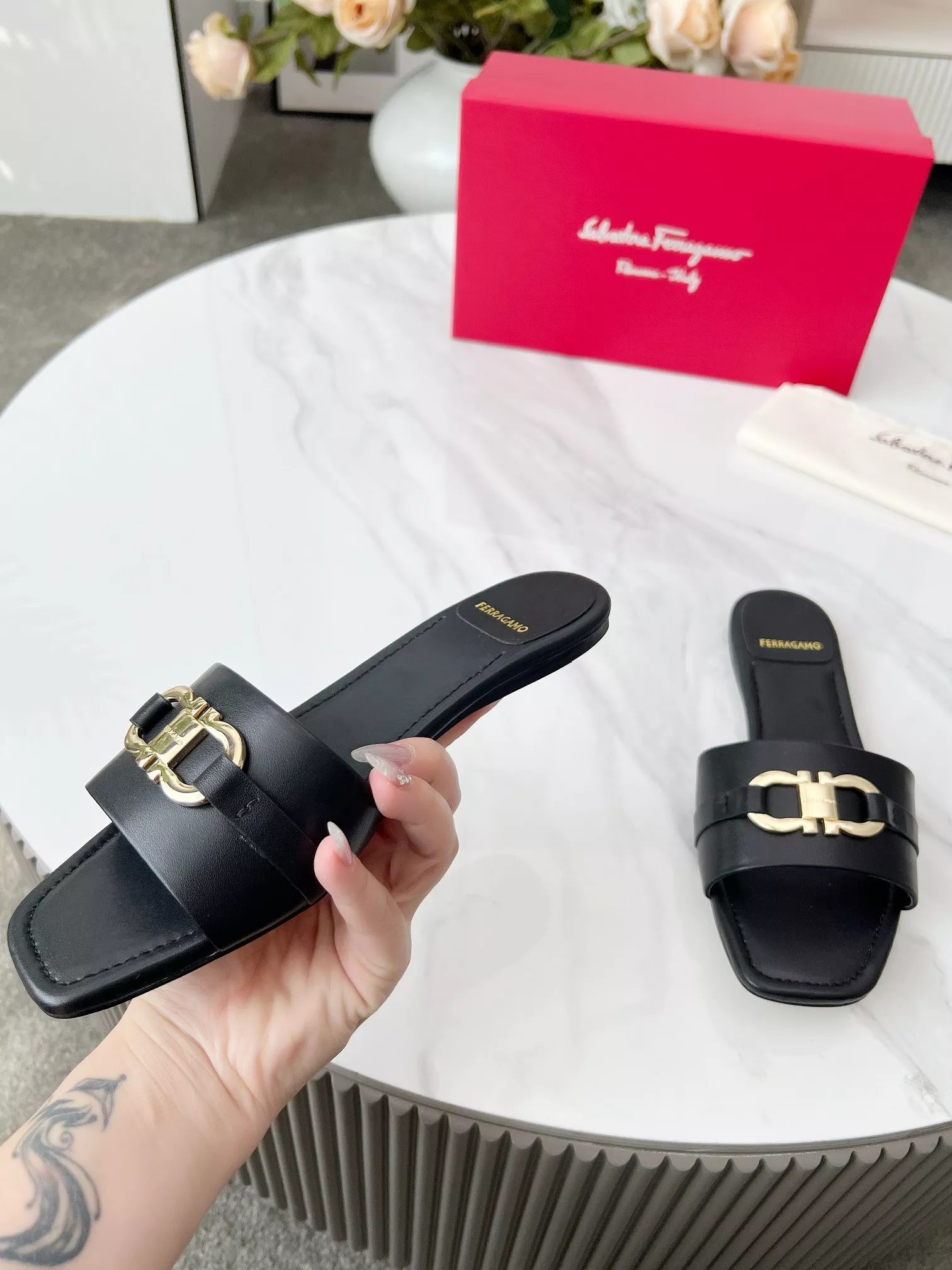 HighQuality 2926 Salvatore Ferragamo Slippers For Women