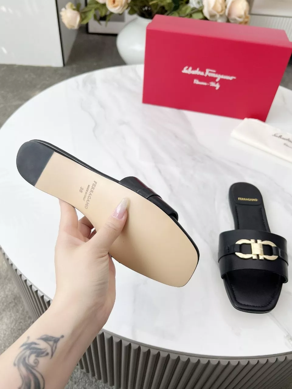 HighQuality 2926 Salvatore Ferragamo Slippers For Women