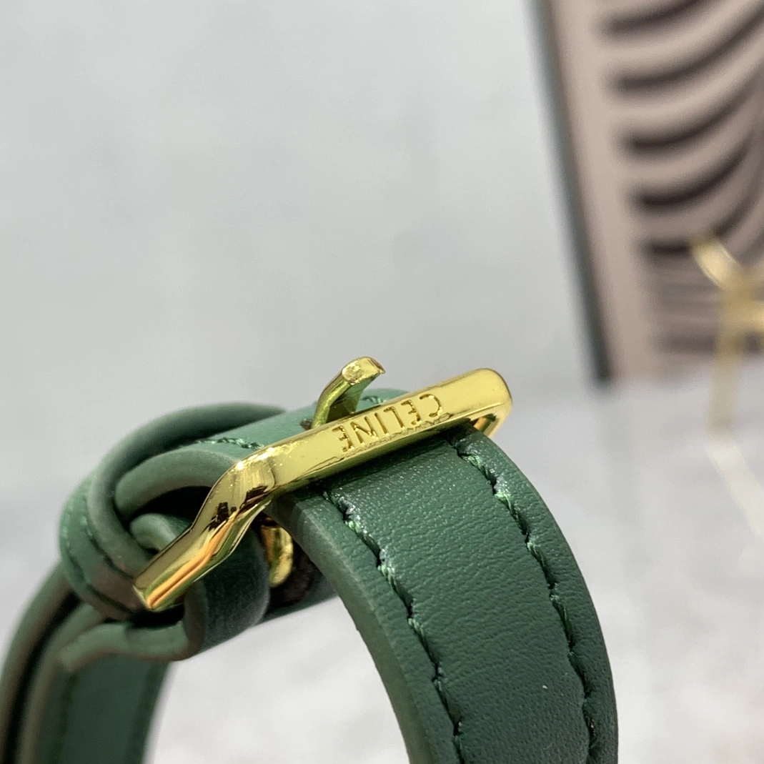 HighQuality 2935 Celine AAA Quality Messenger Bags For Women