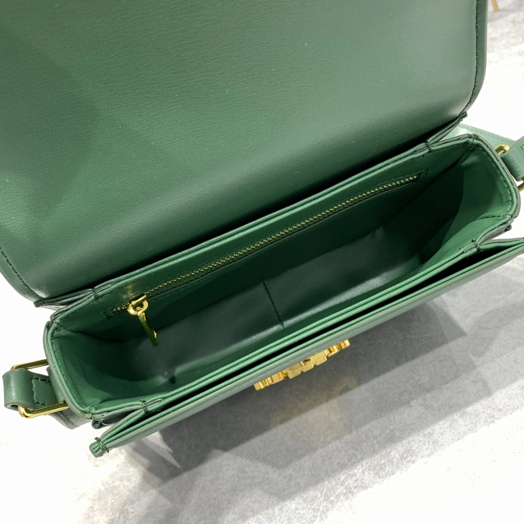 HighQuality 2935 Celine AAA Quality Messenger Bags For Women