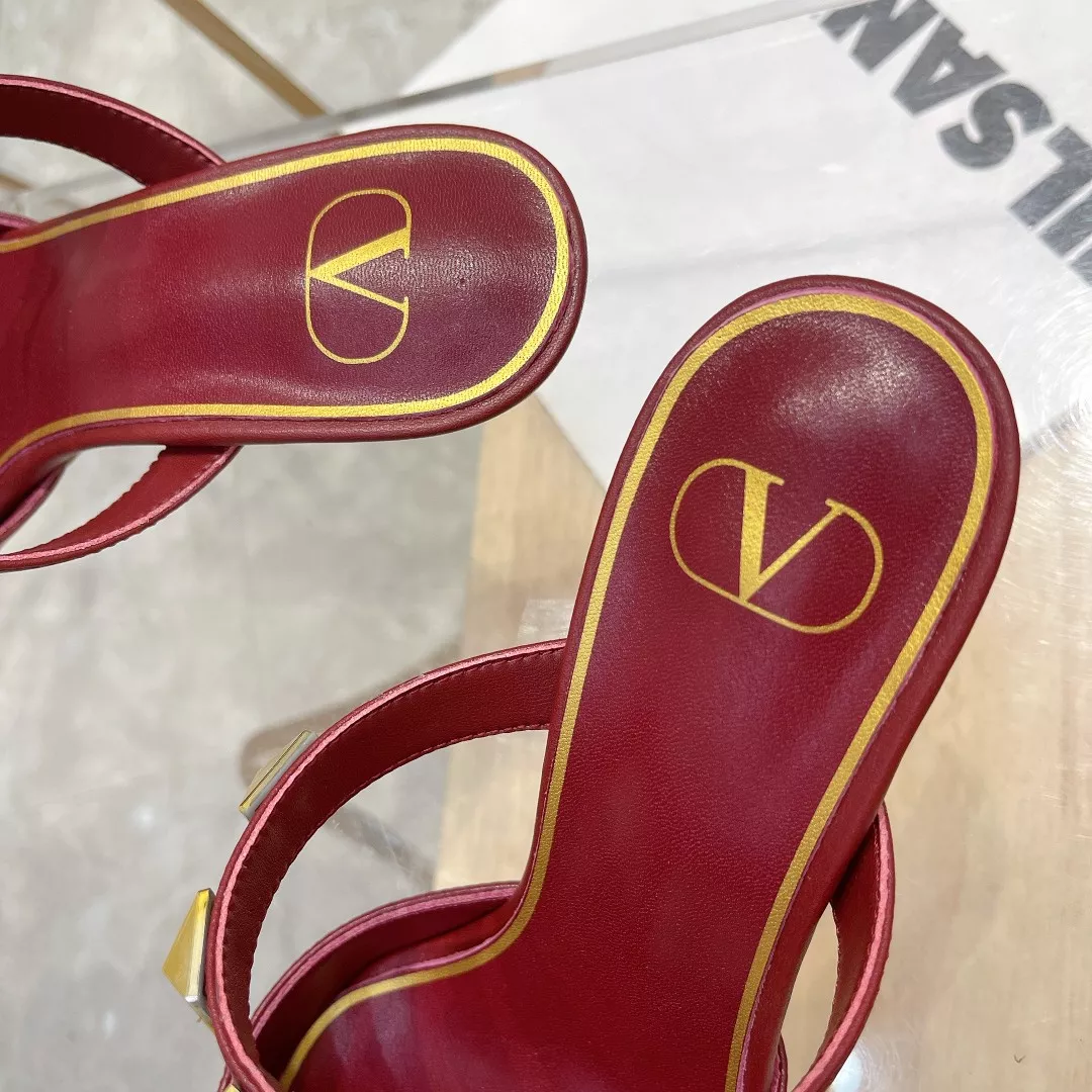 HighQuality 3128 Valentino Slippers For Women