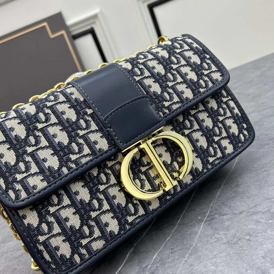 HighQuality 3327 Christian Dior AAA Quality Messenger Bags For Women