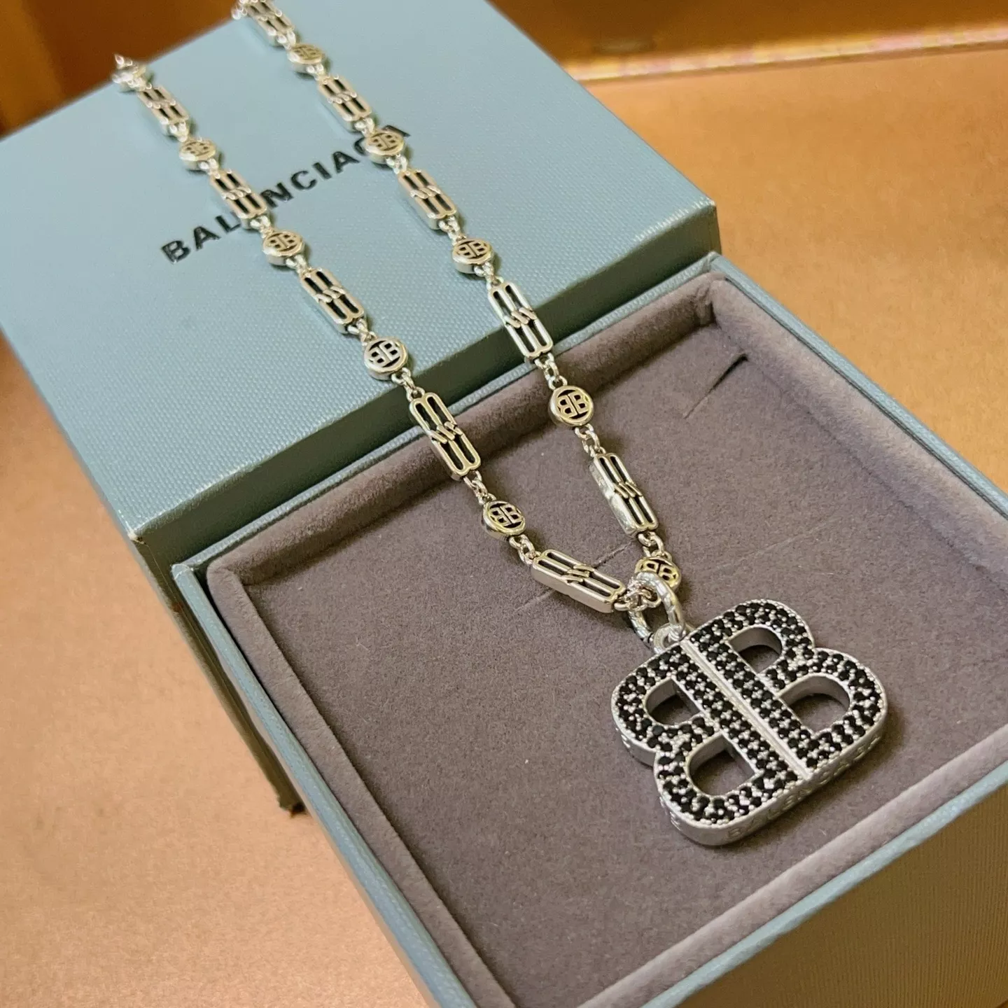 HighQuality 3654 Balenciaga Necklaces