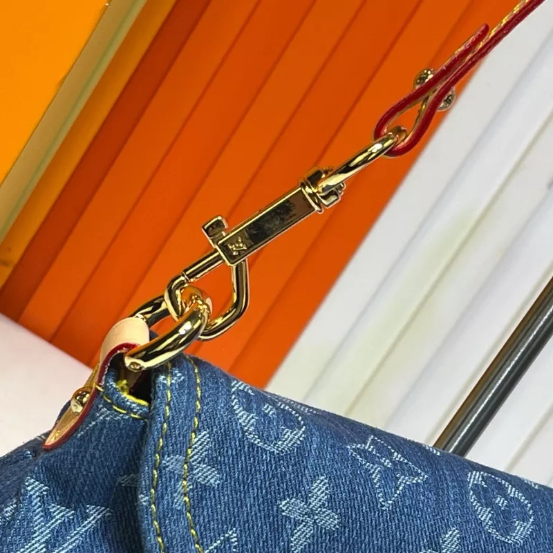 HighQuality 3697 Louis Vuitton AAA Quality Shoulder Bags For Women