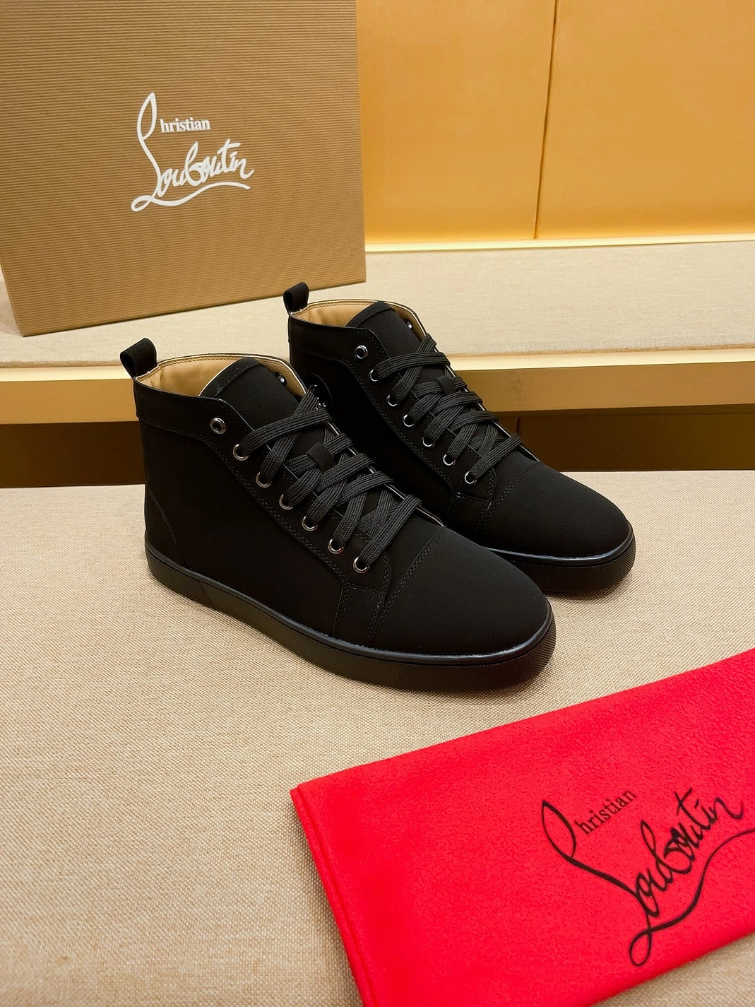 HighQuality 4000 Christian Louboutin High Top Shoes For Men