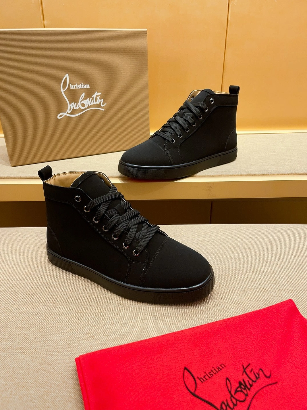 HighQuality 4000 Christian Louboutin High Top Shoes For Men