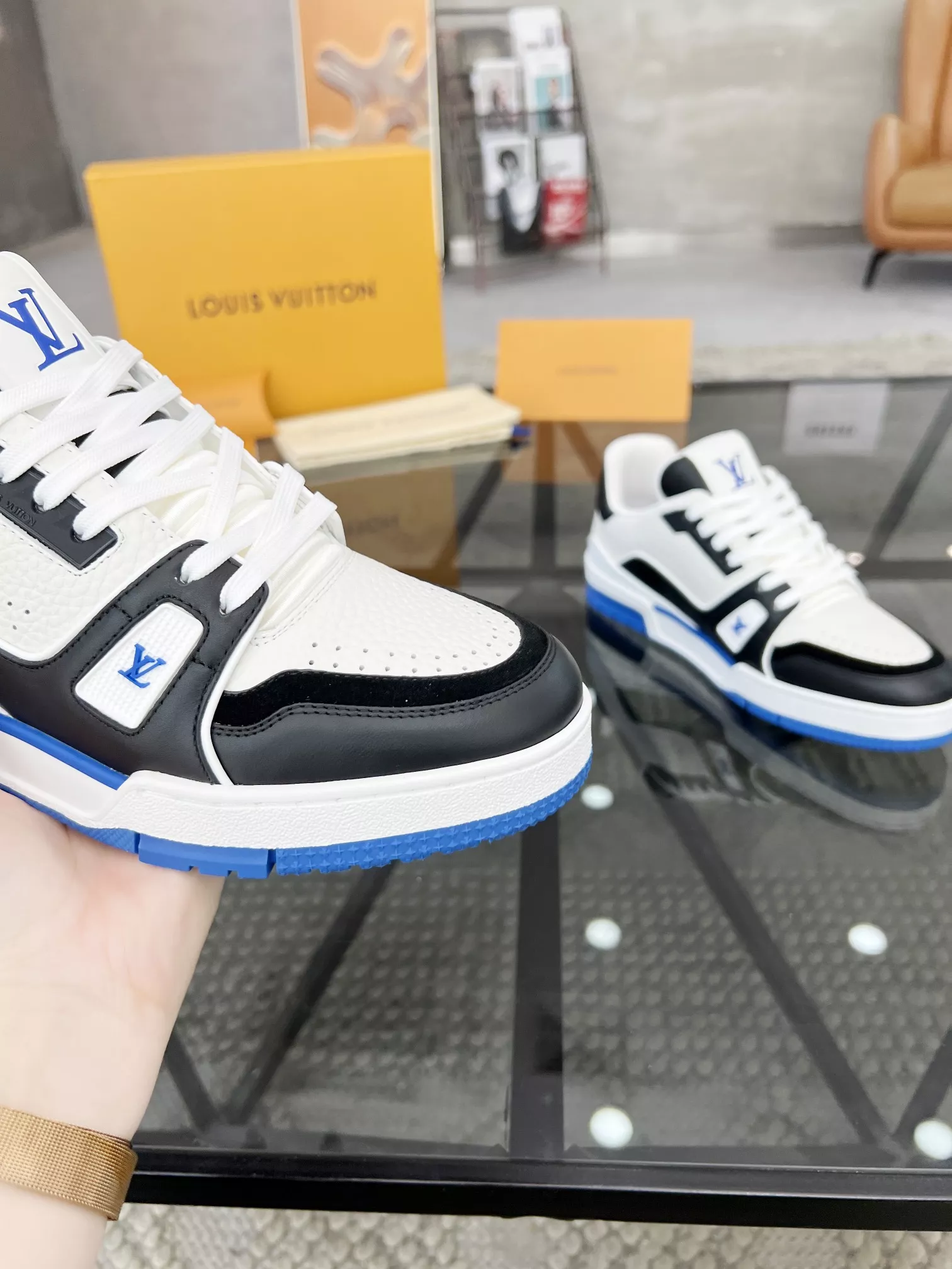 HighQuality 4421 Louis Vuitton Casual Shoes For Men