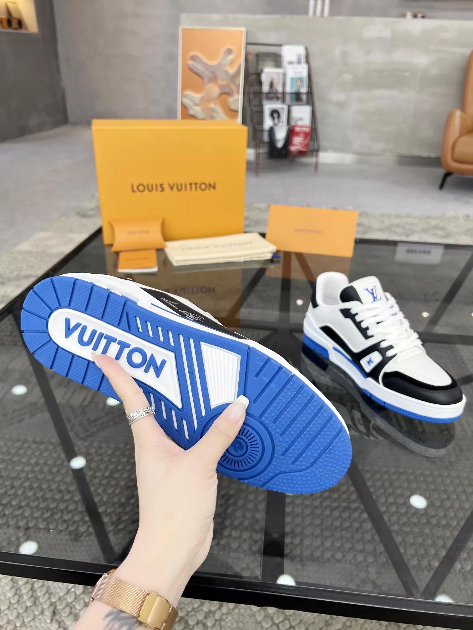 HighQuality 4421 Louis Vuitton Casual Shoes For Men