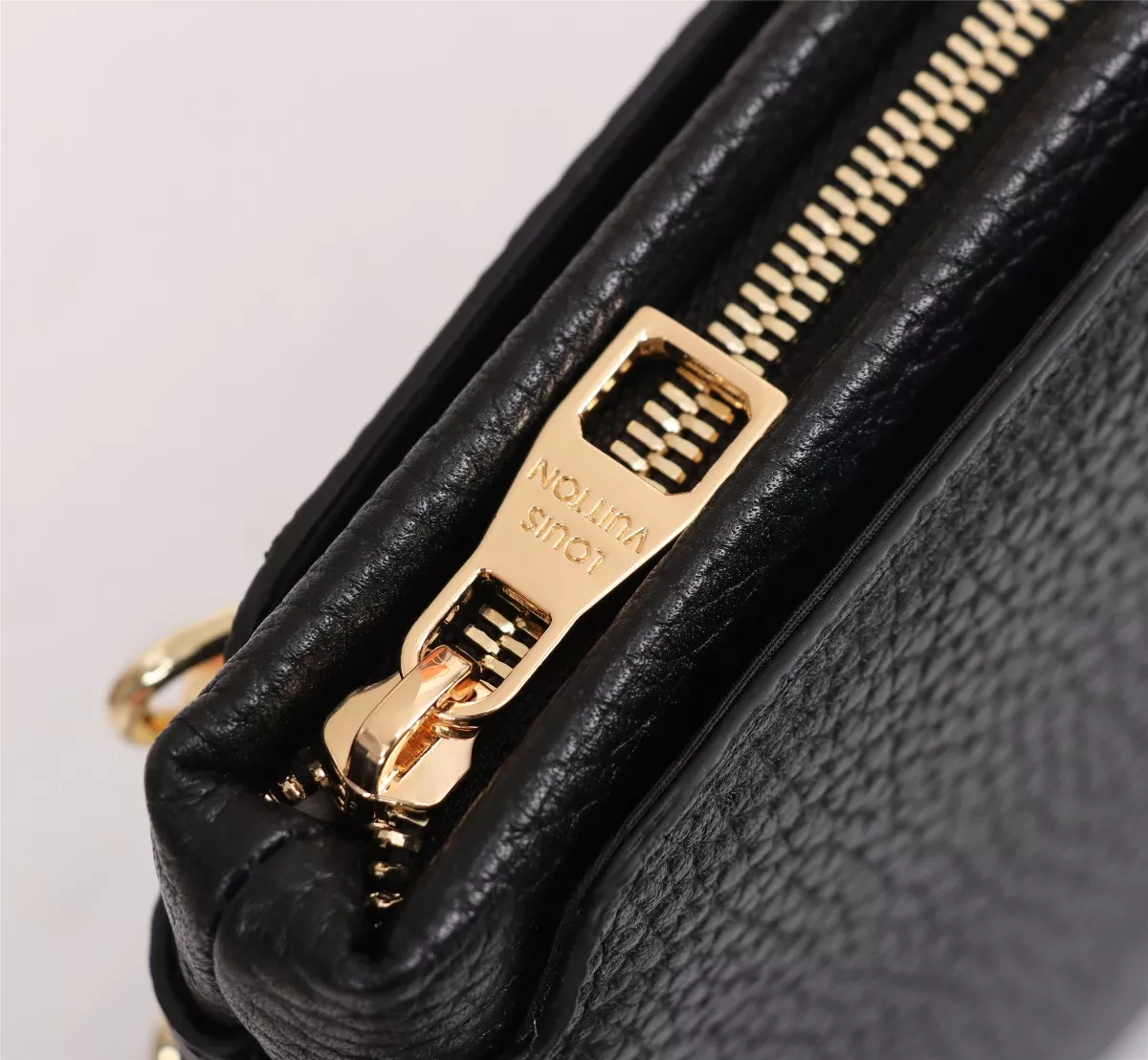 HighQuality 5110 Louis Vuitton AAA Man Wallets