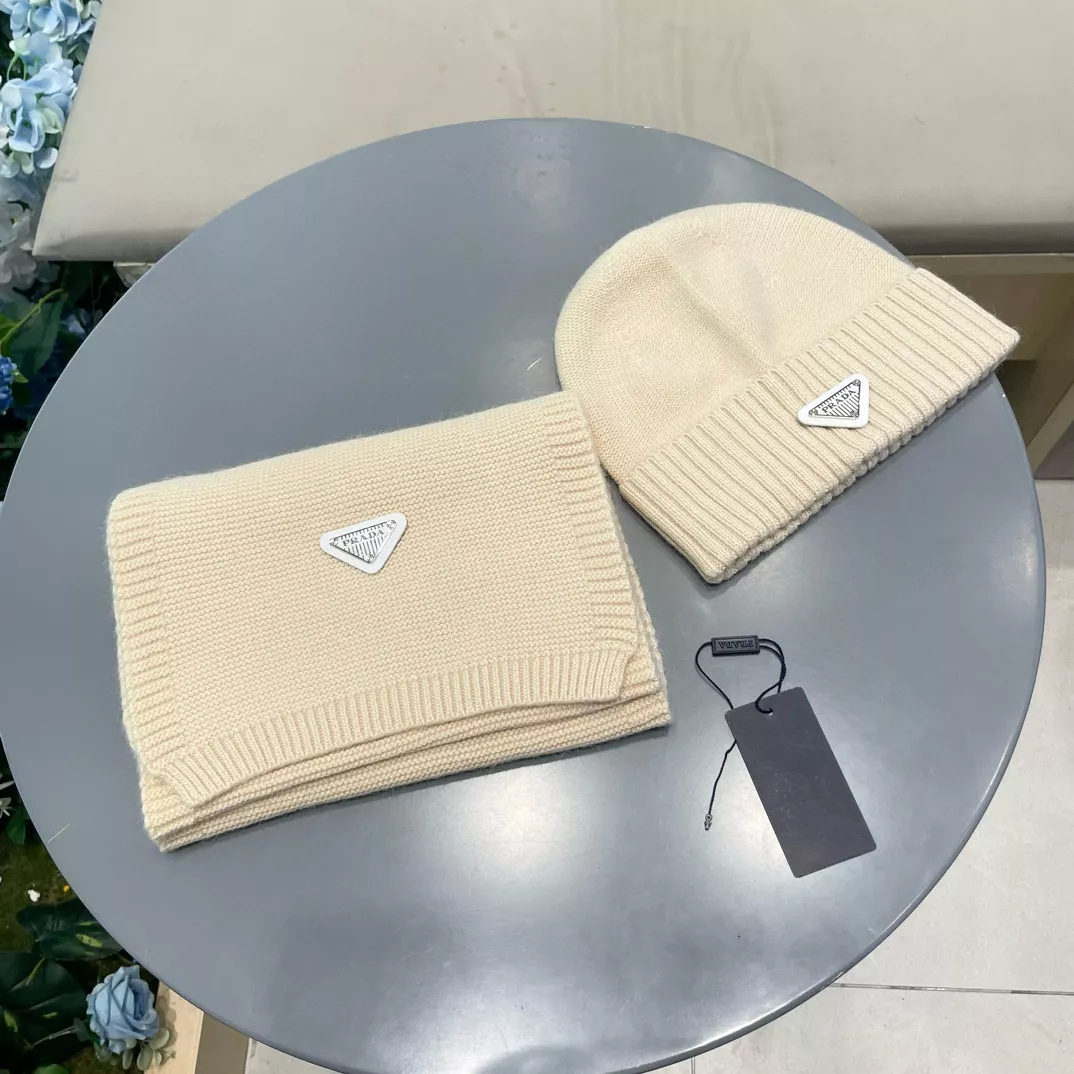 HighQuality 558 Prada Hat and Scarf Set