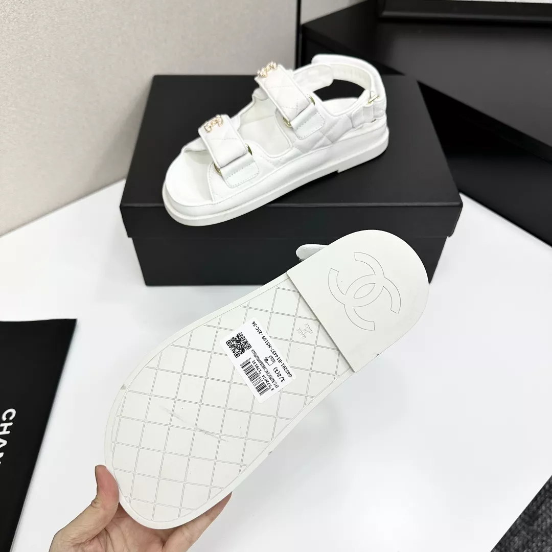 HighQuality 5725 Chanel Sandal For Women