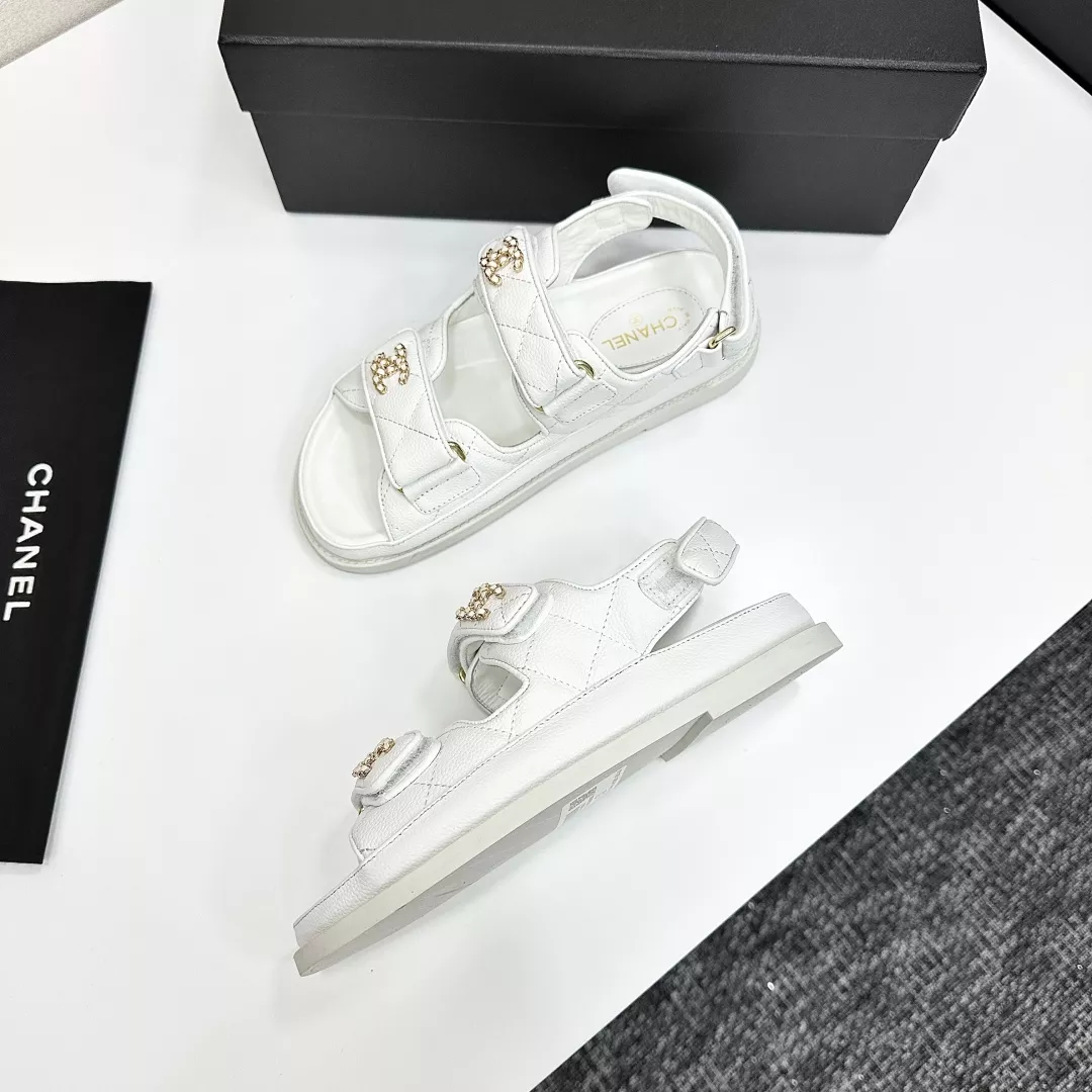 HighQuality 5725 Chanel Sandal For Women