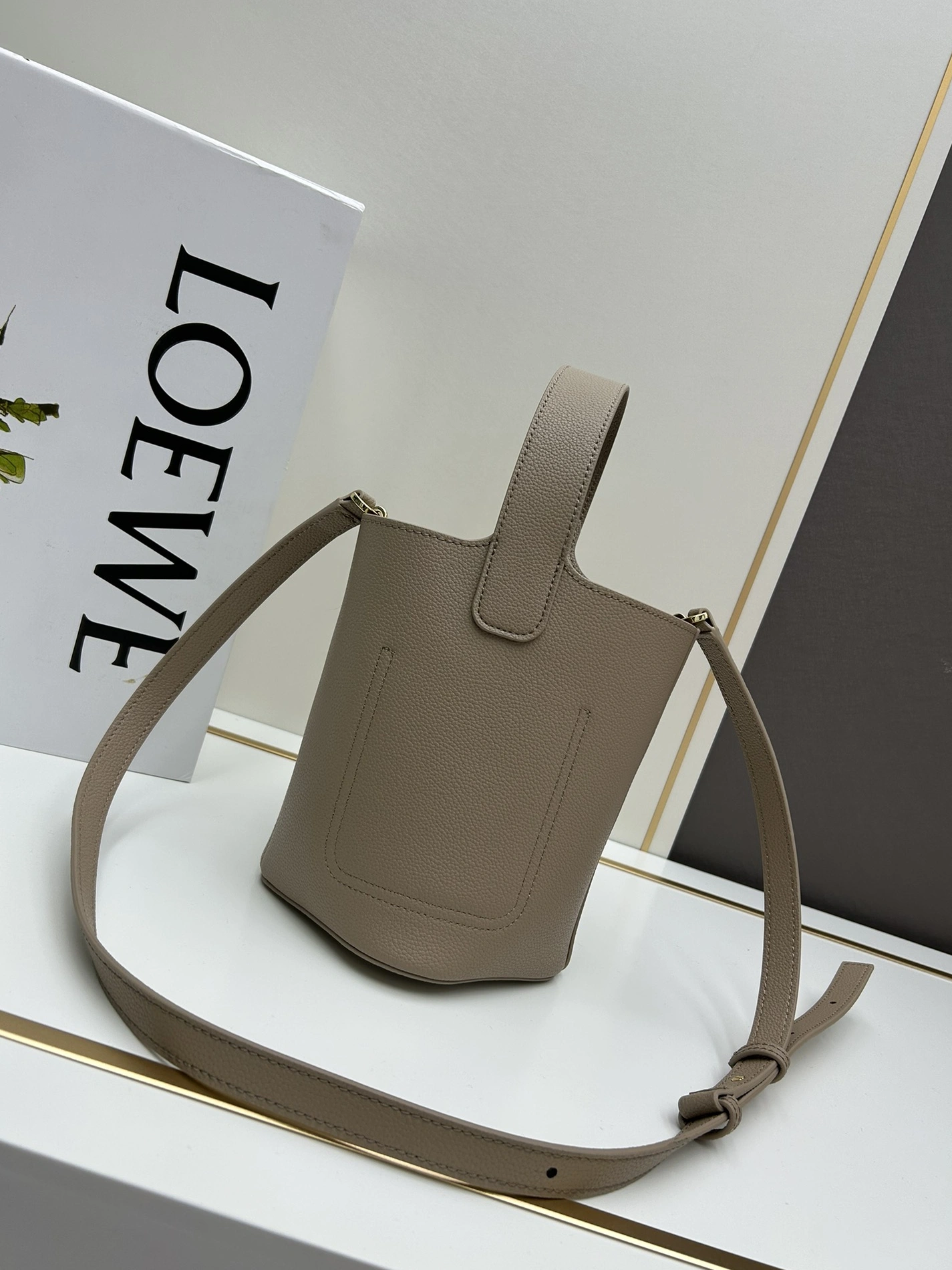 HighQuality 6135 LOEWE AAA Quality Messenger Bags For Women