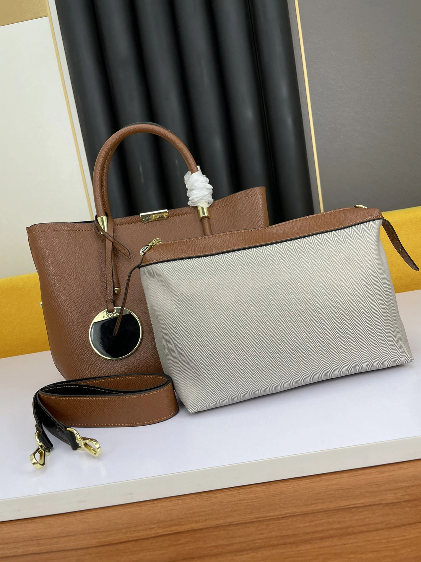 HighQuality 6419 Bvlgari AAA Quality Handbags For Women