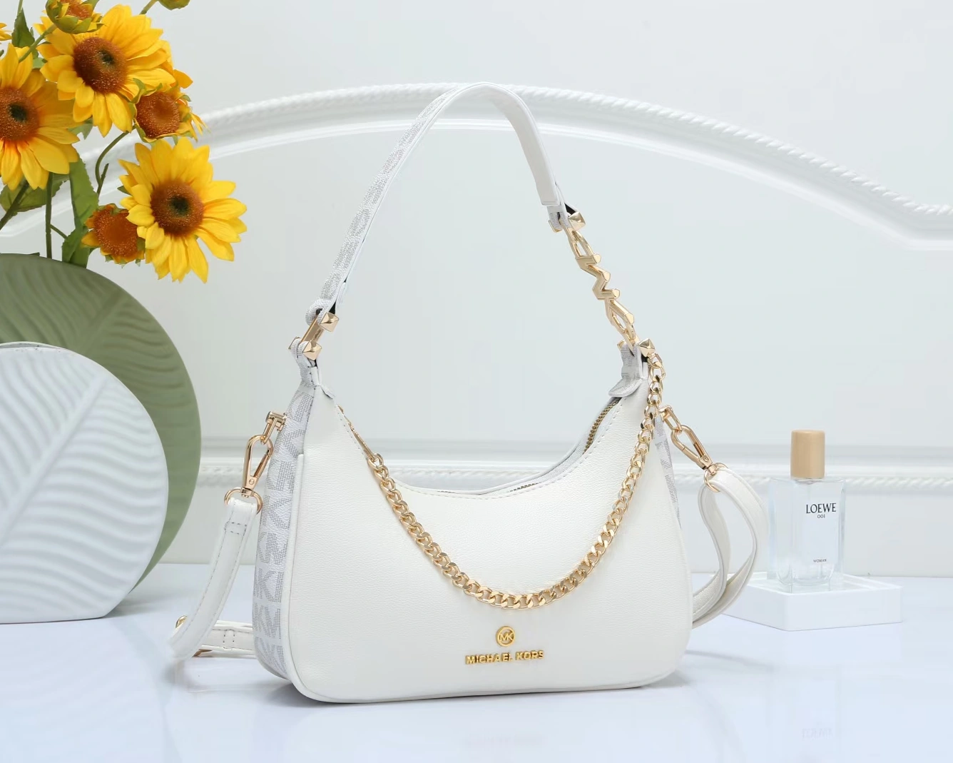 HighQuality 6482 Michael Kors Messenger Bags For Women