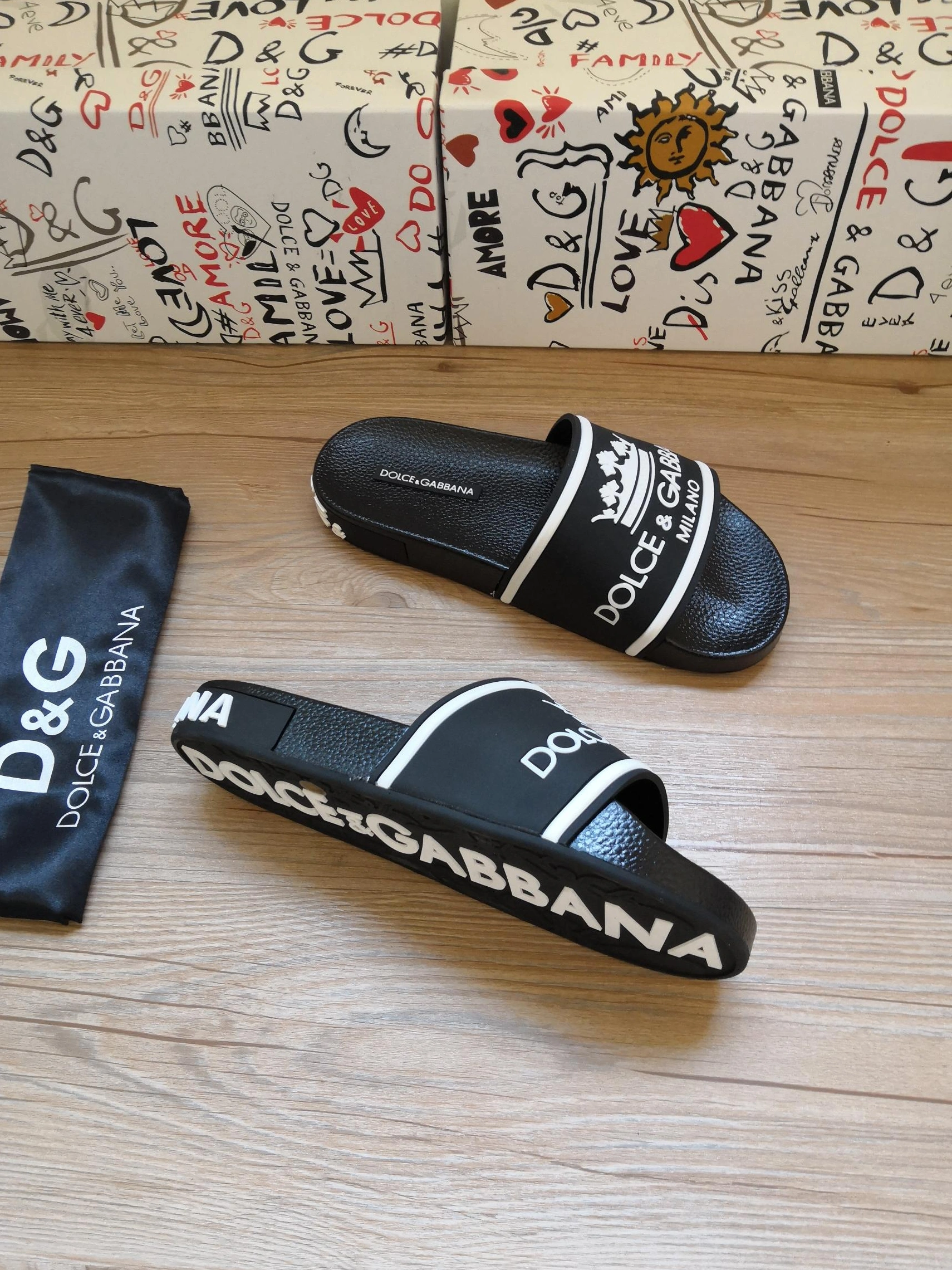 HighQuality 7229 Dolce & Gabbana D&G Slippers For Men