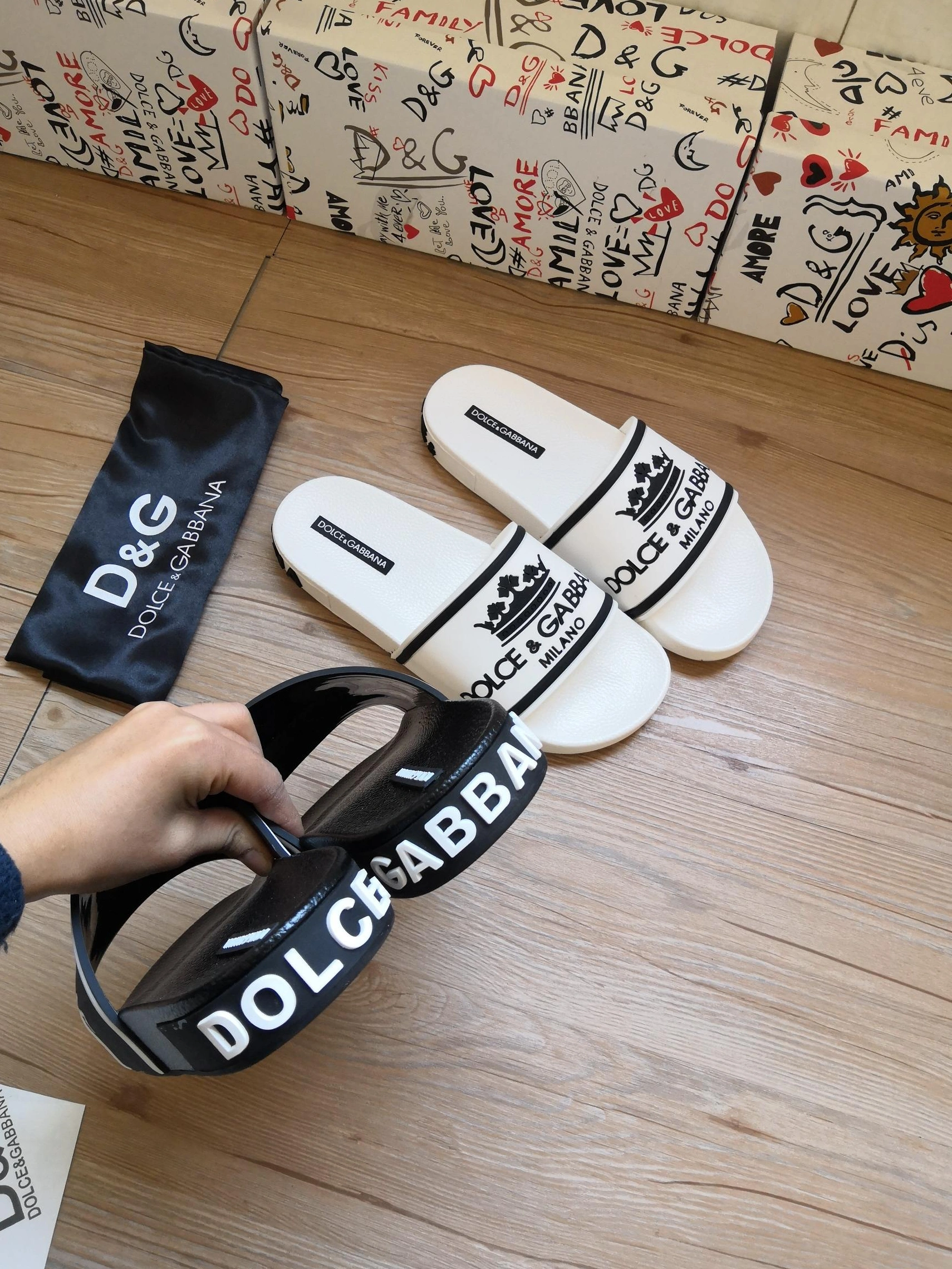 HighQuality 7229 Dolce & Gabbana D&G Slippers For Men
