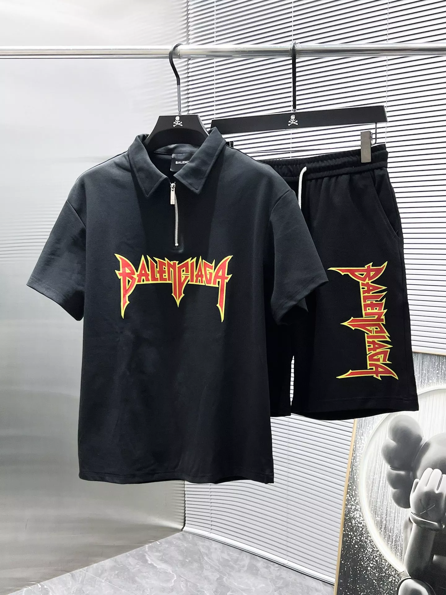 HighQuality 7578 Balenciaga Fashion Tracksuits Short Sleeved For Men