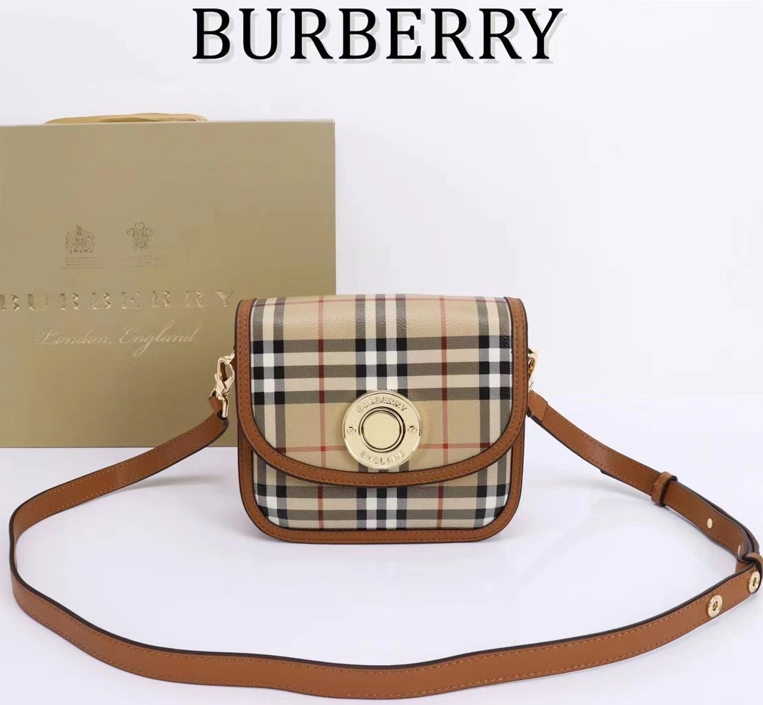 HighQuality 7637 Burberry AAA Quality Messenger Bags For Women
