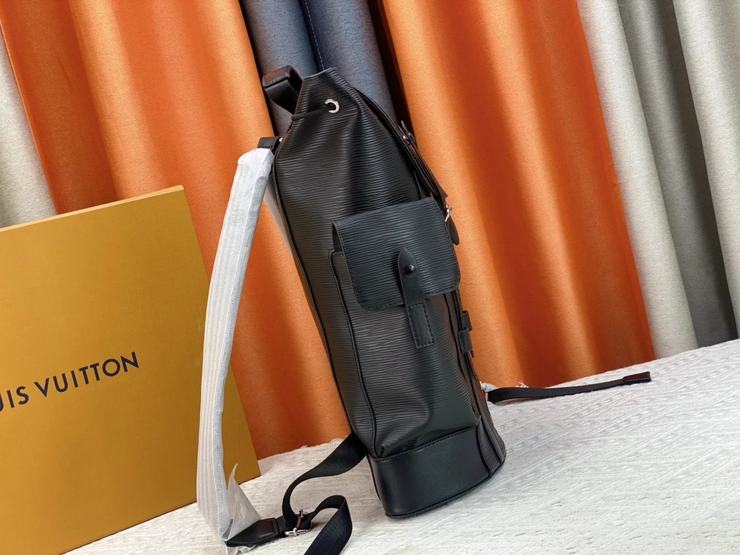 HighQuality 7677 Louis Vuitton LV AAA Man Backpacks