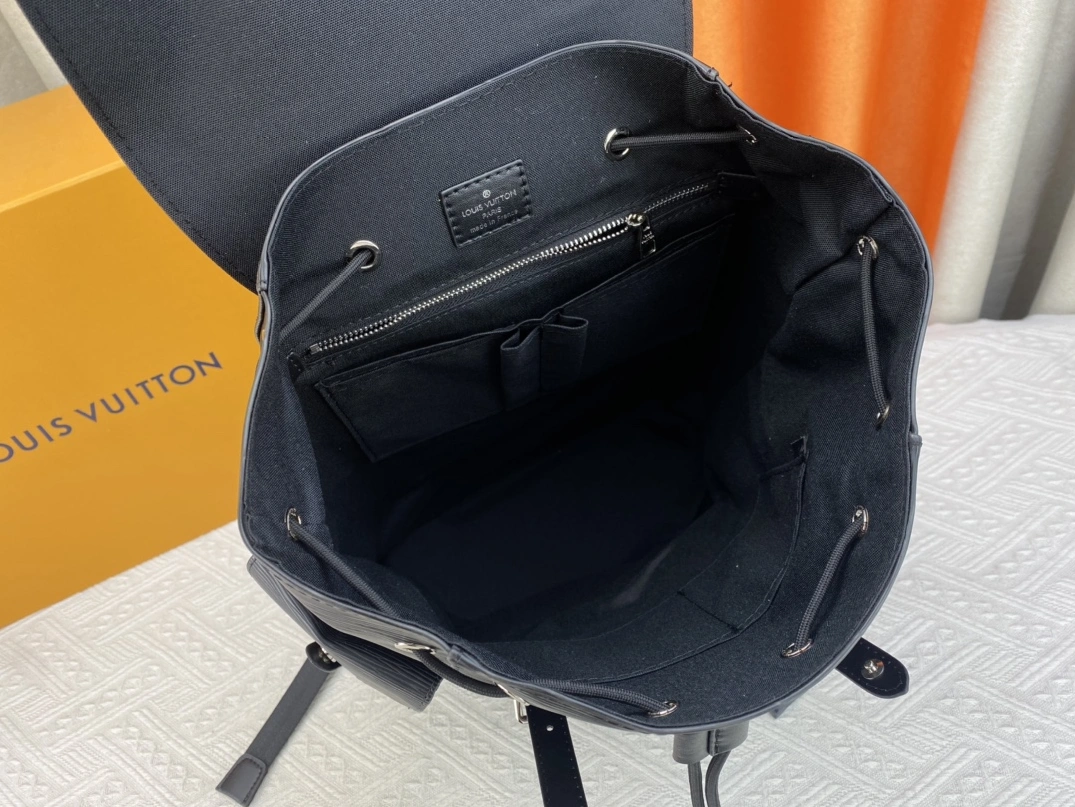 HighQuality 7677 Louis Vuitton LV AAA Man Backpacks