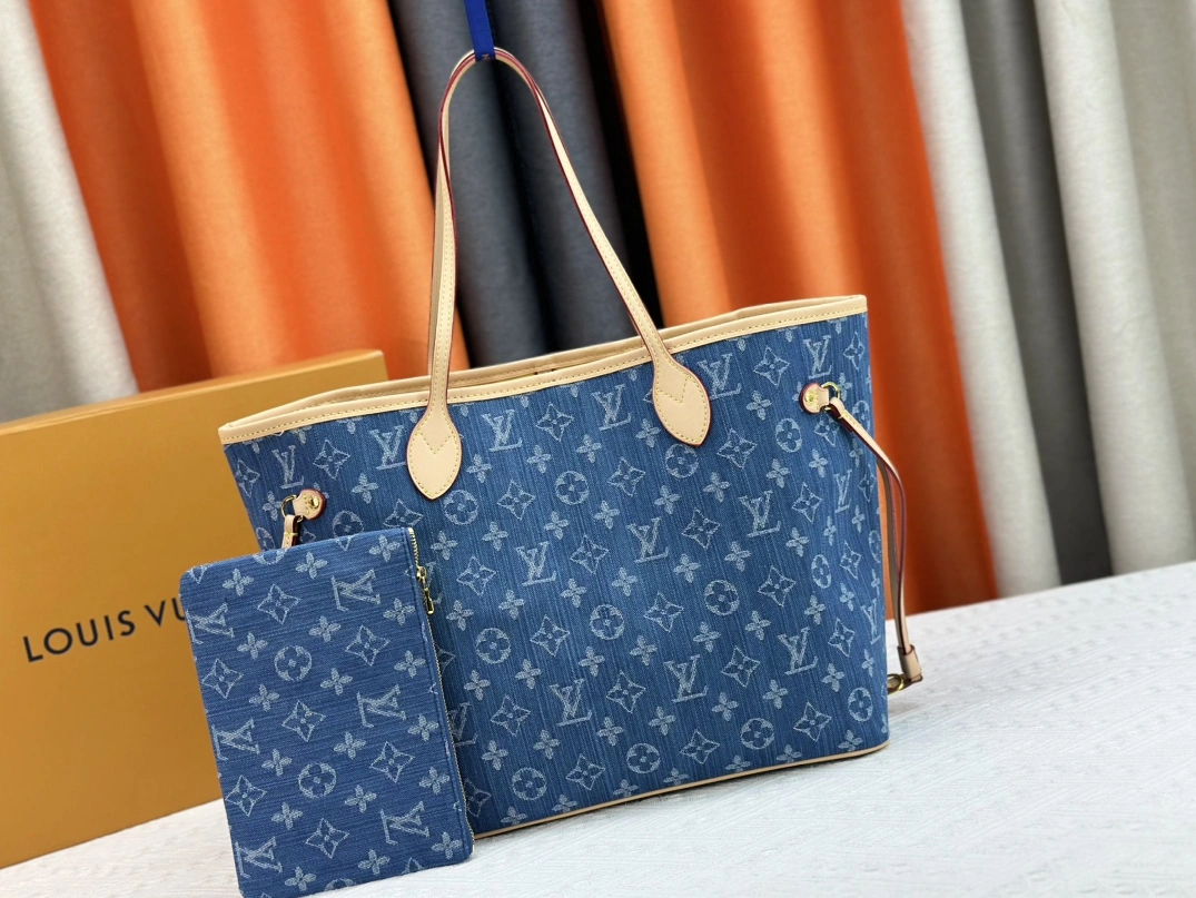 HighQuality 7869 Louis Vuitton AAA Quality Shoulder Bags For Women