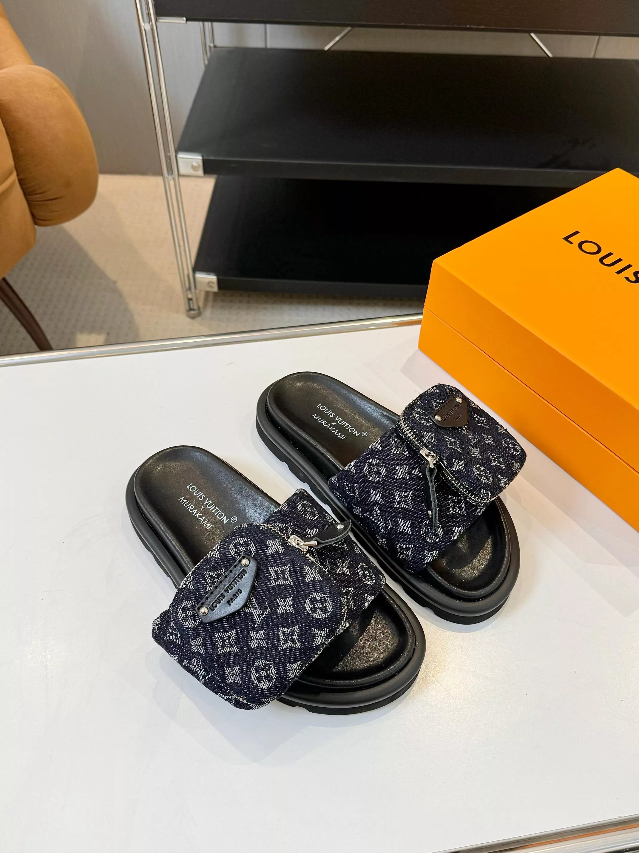HighQuality 798 Louis Vuitton Slippers For Women
