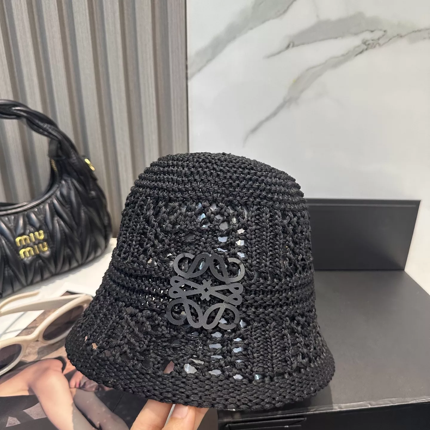HighQuality 8070 LOEWE Caps