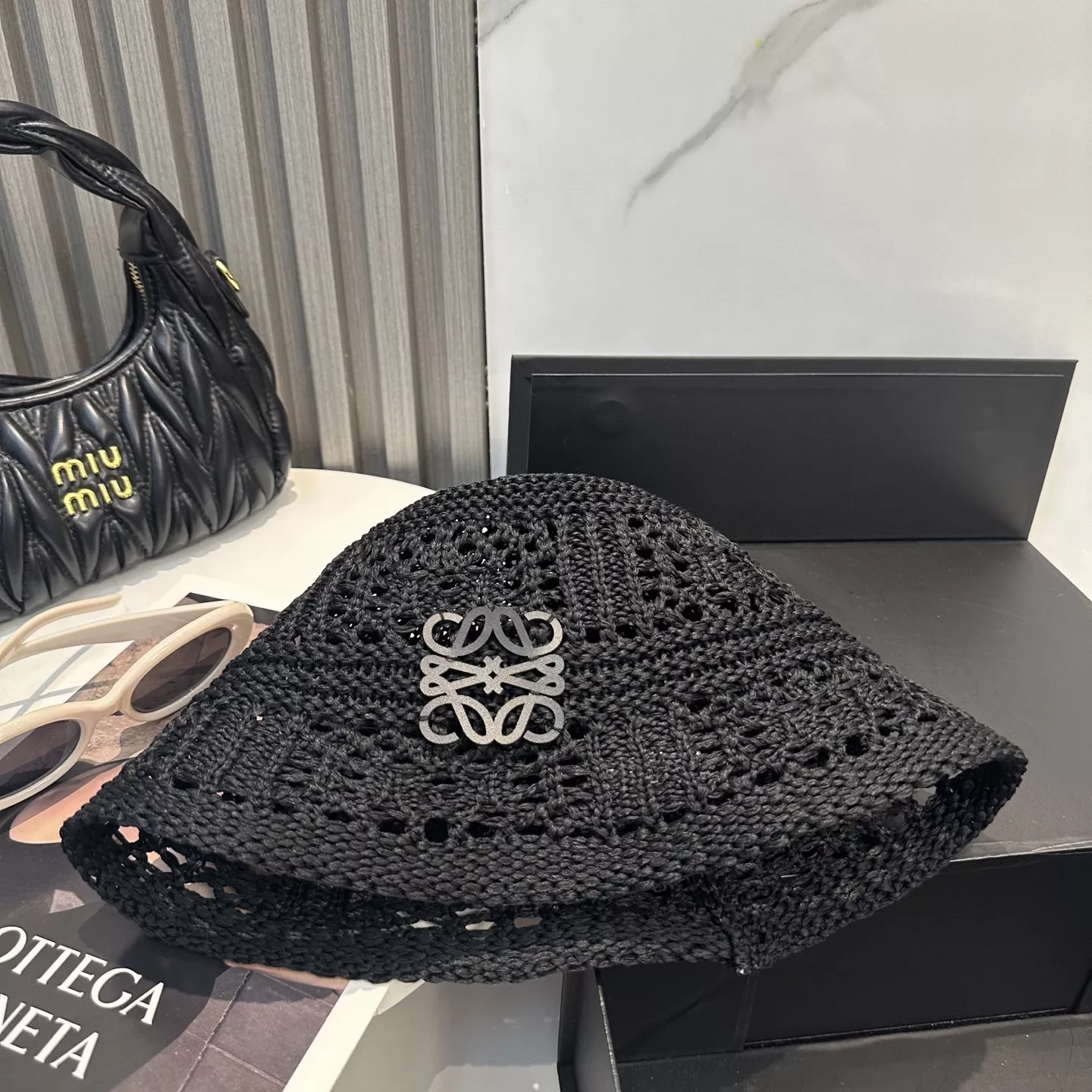 HighQuality 8070 LOEWE Caps