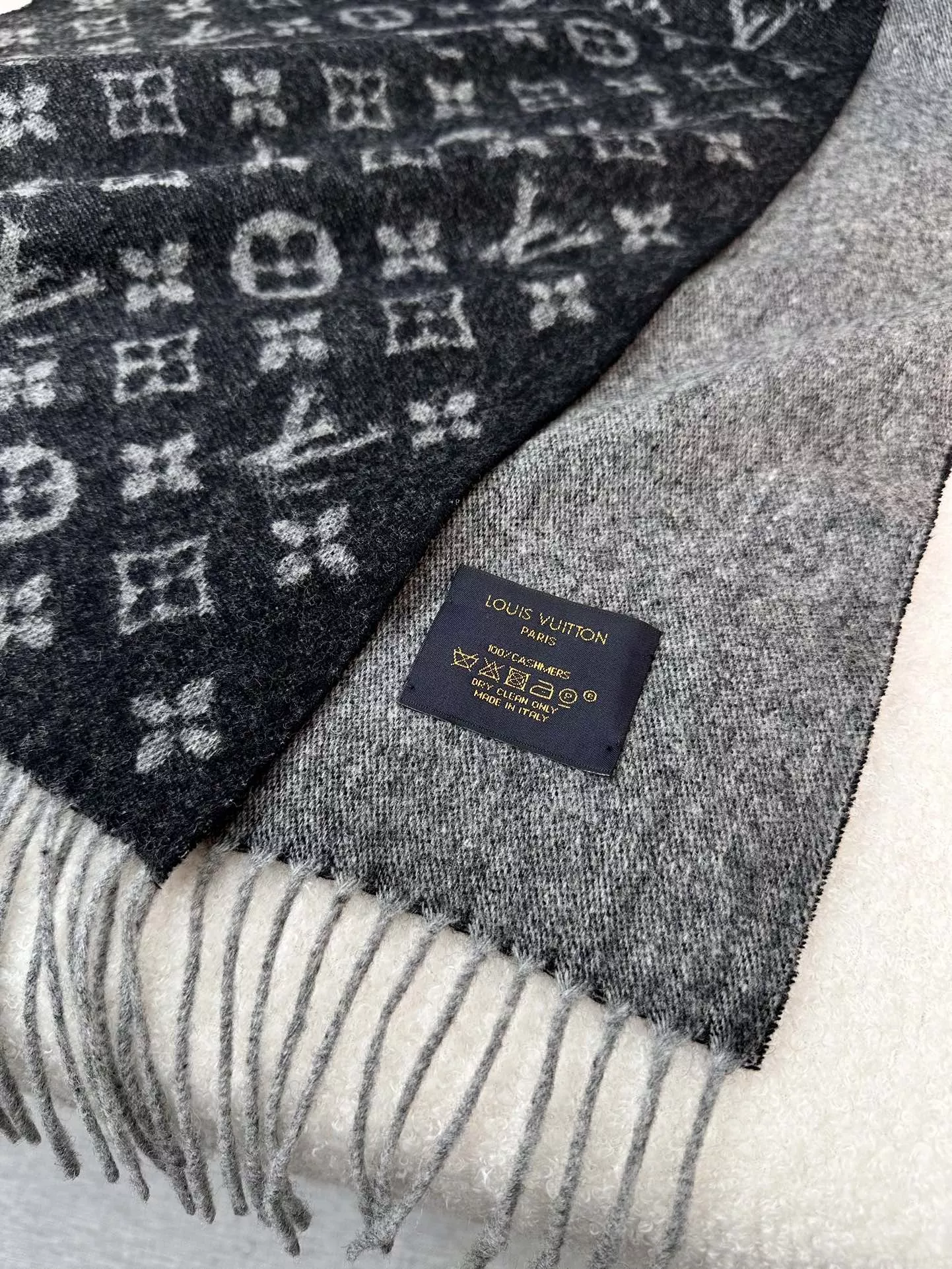 HighQuality 8382 Louis Vuitton Scarf For Women