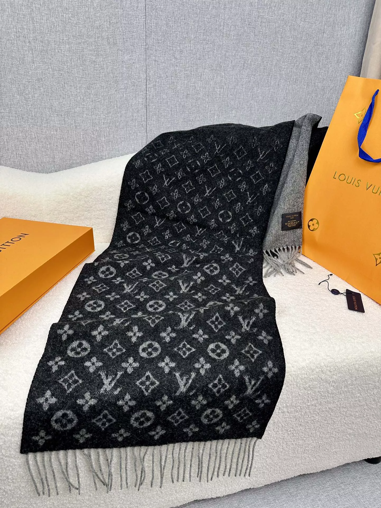 HighQuality 8382 Louis Vuitton Scarf For Women