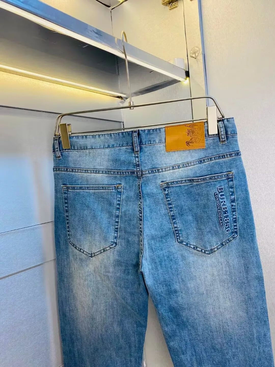 HighQuality 8527 Burberry Jeans For Men