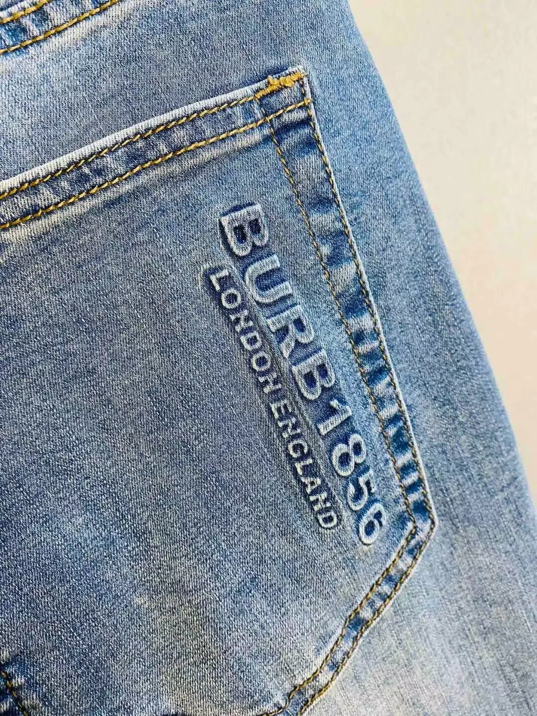 HighQuality 8527 Burberry Jeans For Men