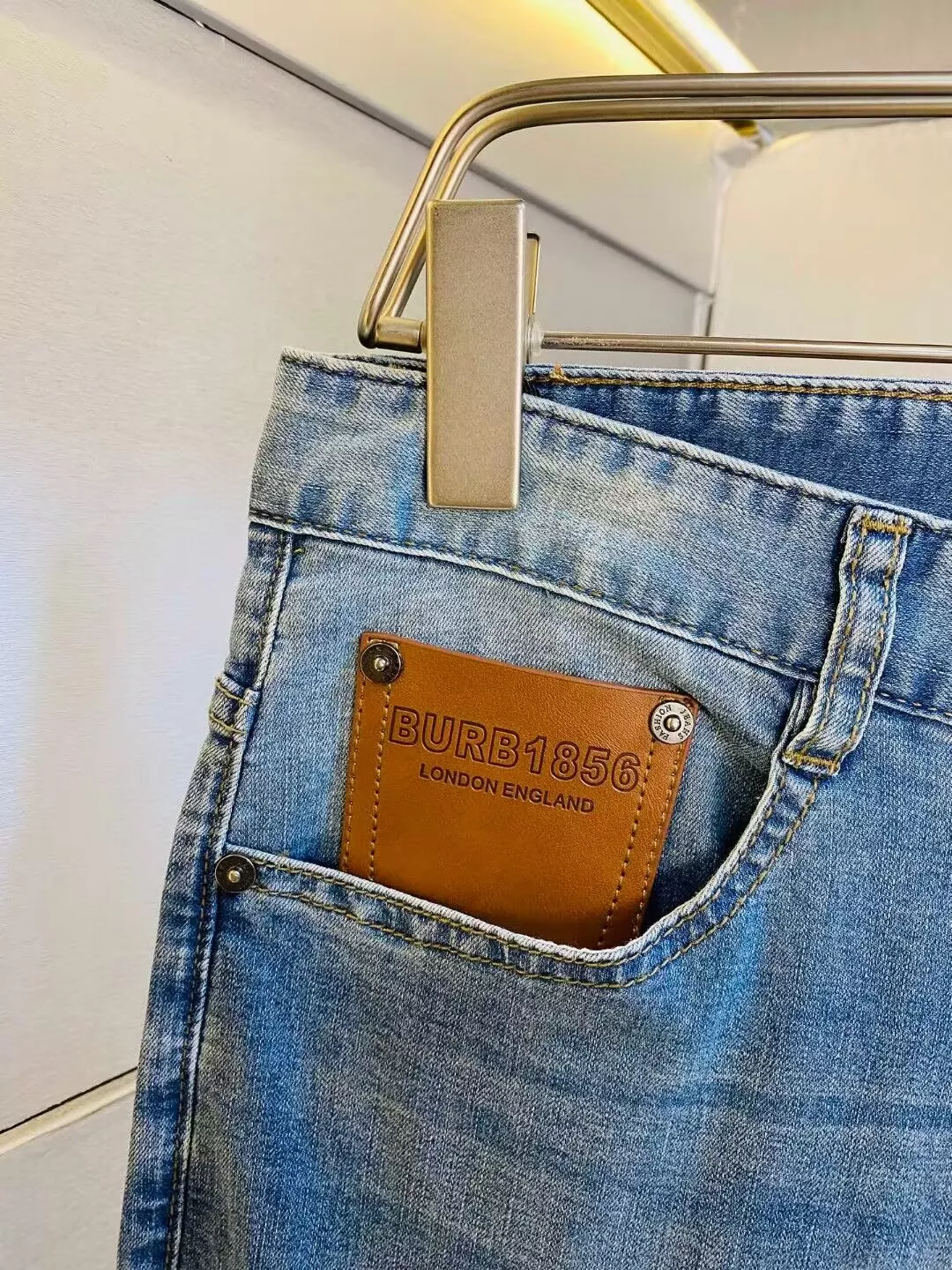 HighQuality 8527 Burberry Jeans For Men