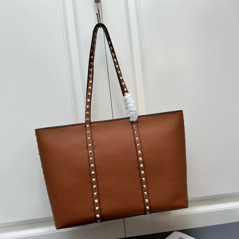 HighQuality 8528 Valentino AAA Quality Shoulder Bags For Women