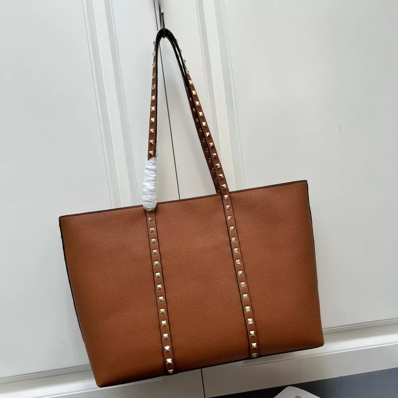 HighQuality 8528 Valentino AAA Quality Shoulder Bags For Women