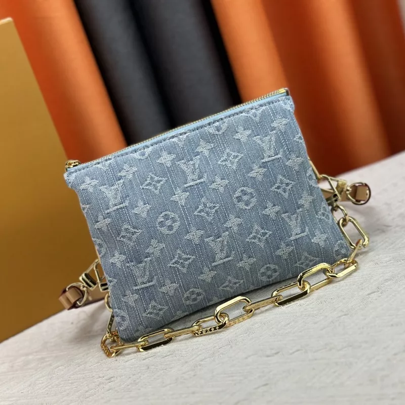 HighQuality 9066 Louis Vuitton AAA Quality Messenger Bags For Women