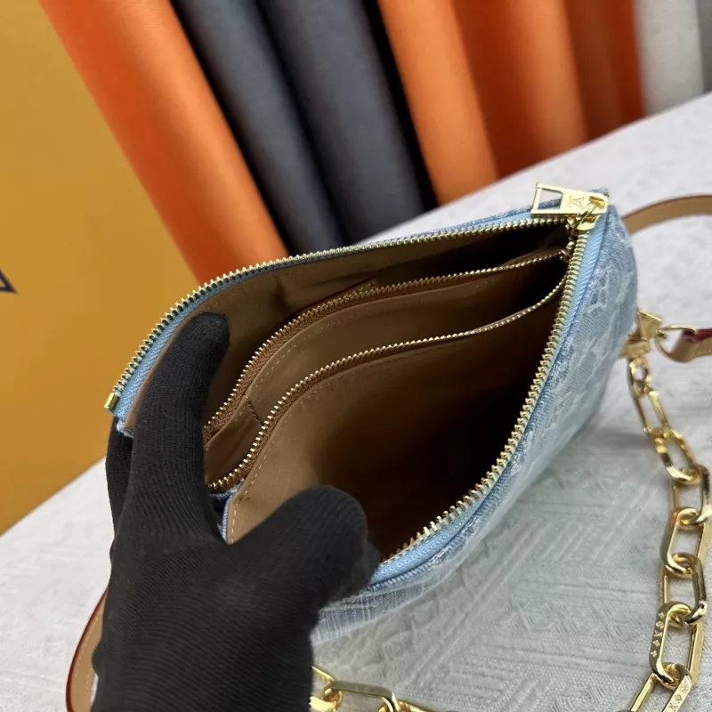 HighQuality 9066 Louis Vuitton AAA Quality Messenger Bags For Women