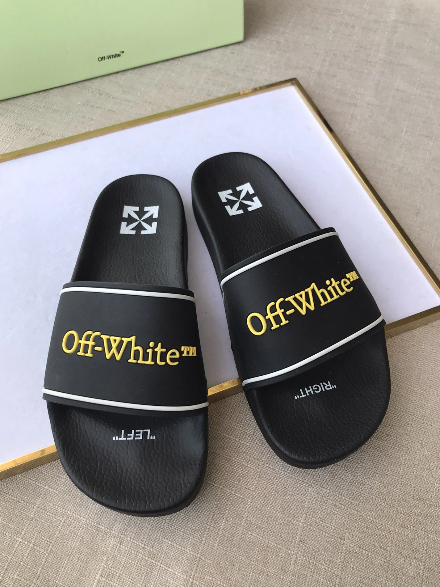 HighQuality 9105 Off-White Slippers For Men