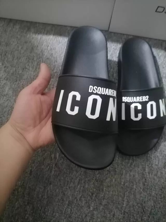 HighQuality 9138 Dsquared Slippers For Men