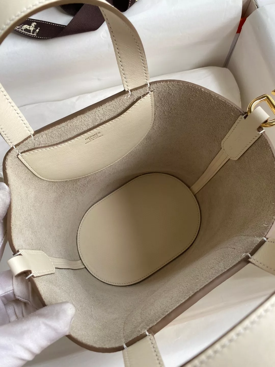 HighQuality 938 Hermes AAA Quality Handbags In Gold For Women