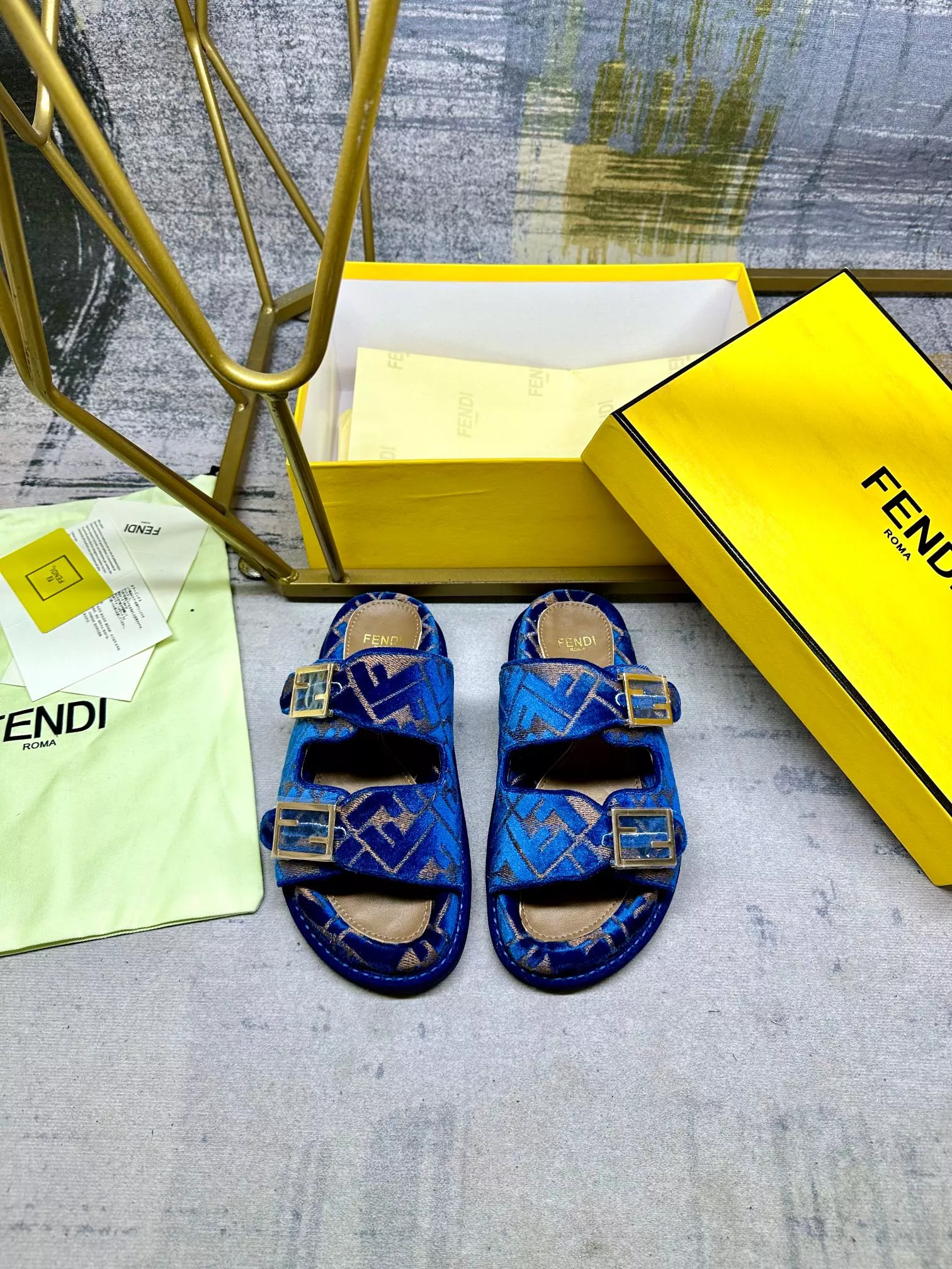 HighQuality 9413 Fendi Slippers For Women