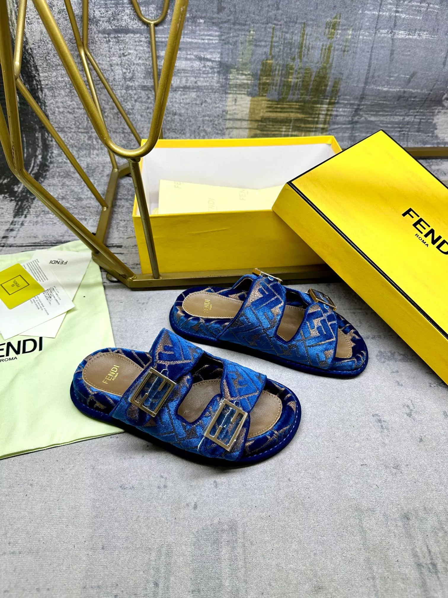 HighQuality 9413 Fendi Slippers For Women