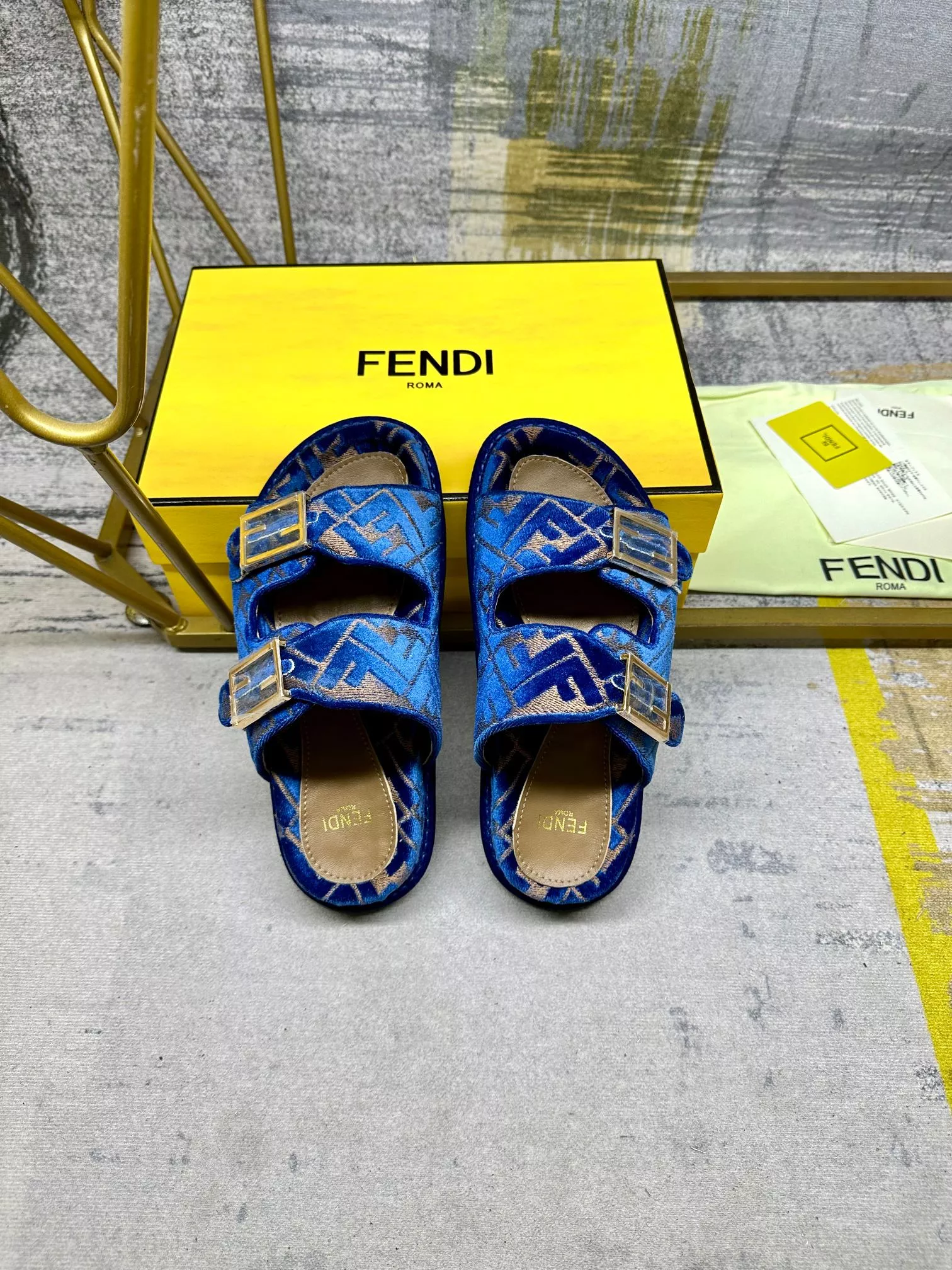HighQuality 9413 Fendi Slippers For Women