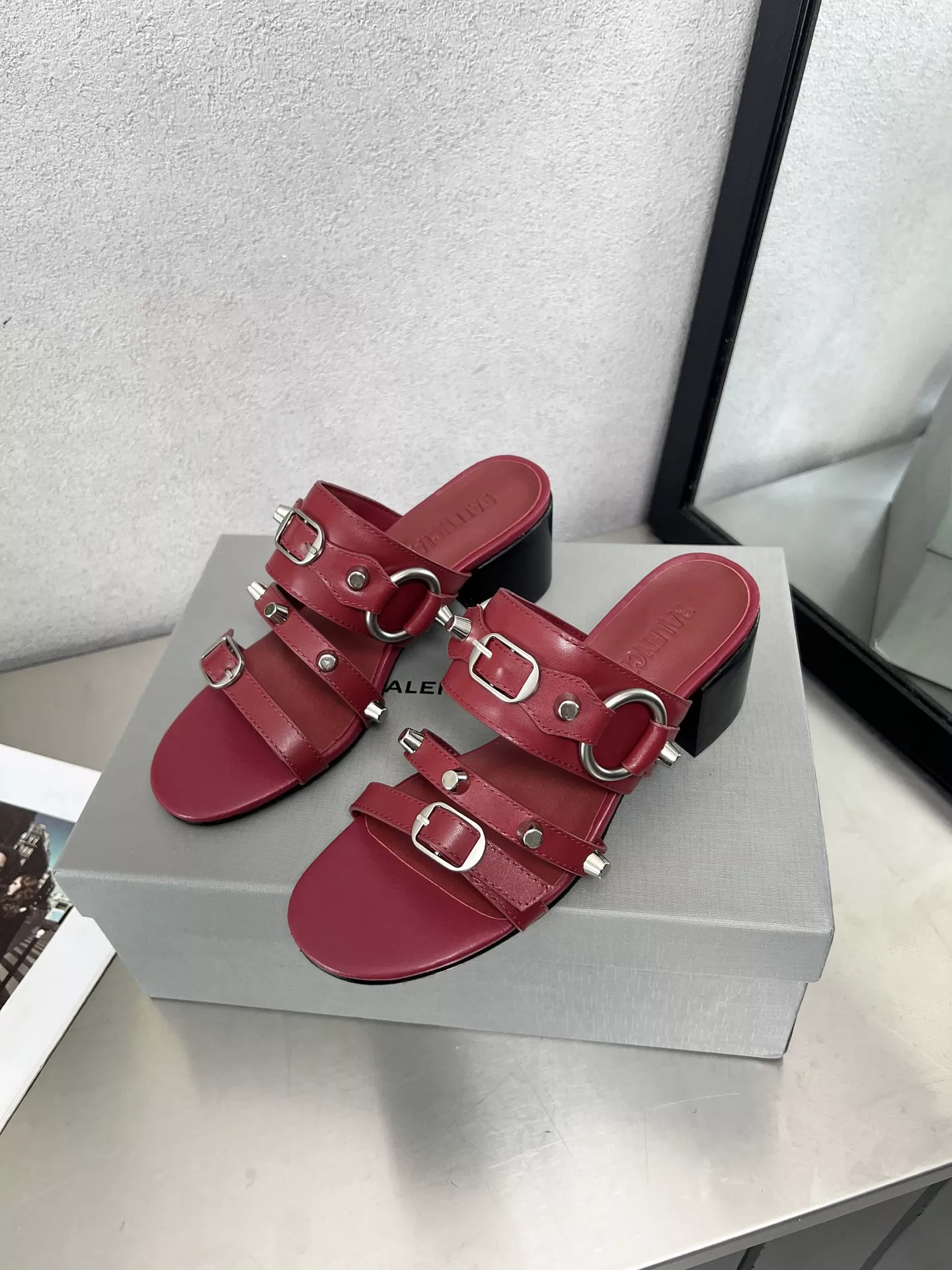 HighQuality 9508 Balenciaga Slippers For Women