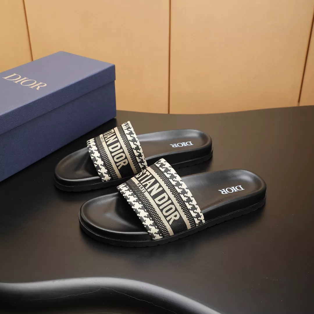 HighQuality 9676 Christian Dior Slippers For Men