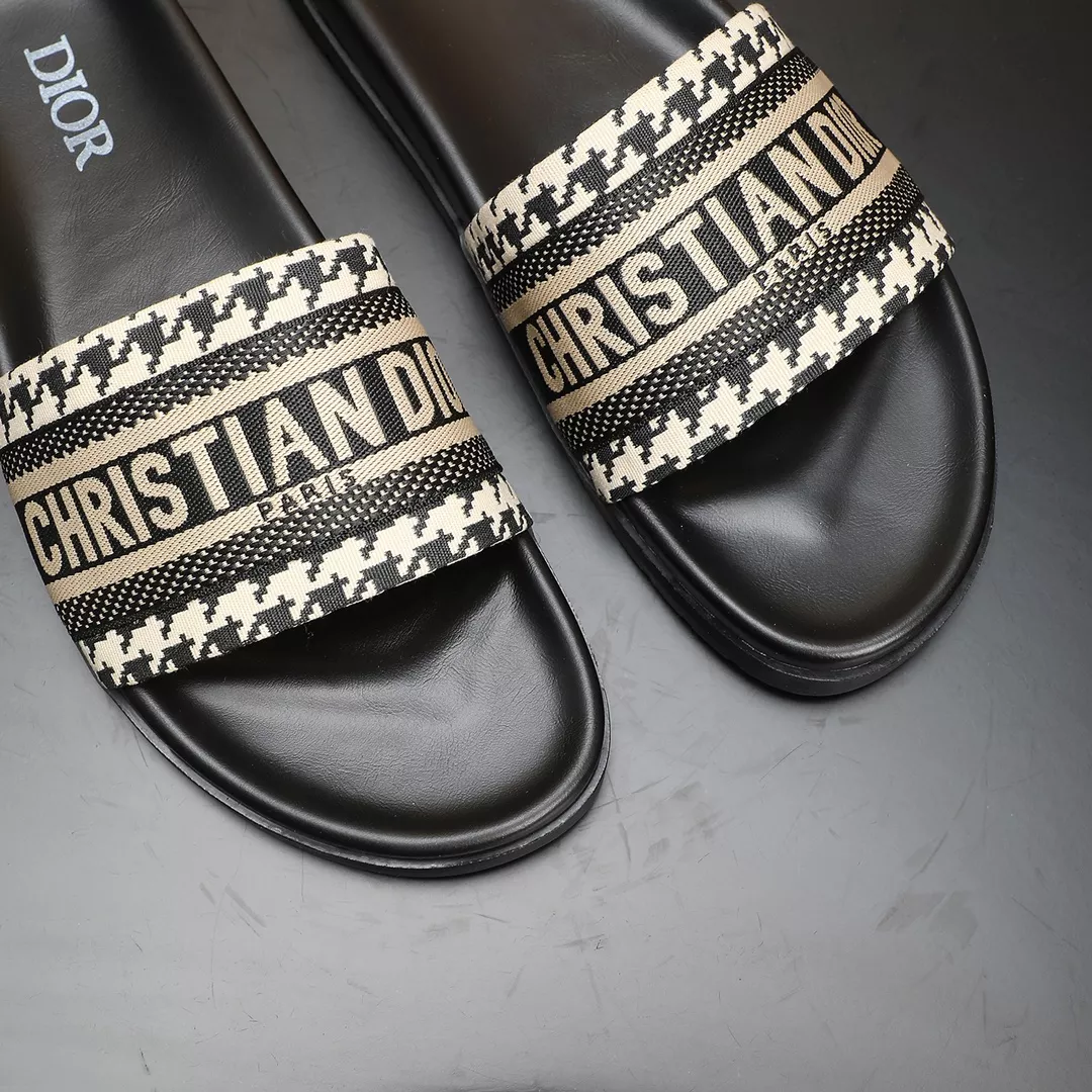 HighQuality 9676 Christian Dior Slippers For Men