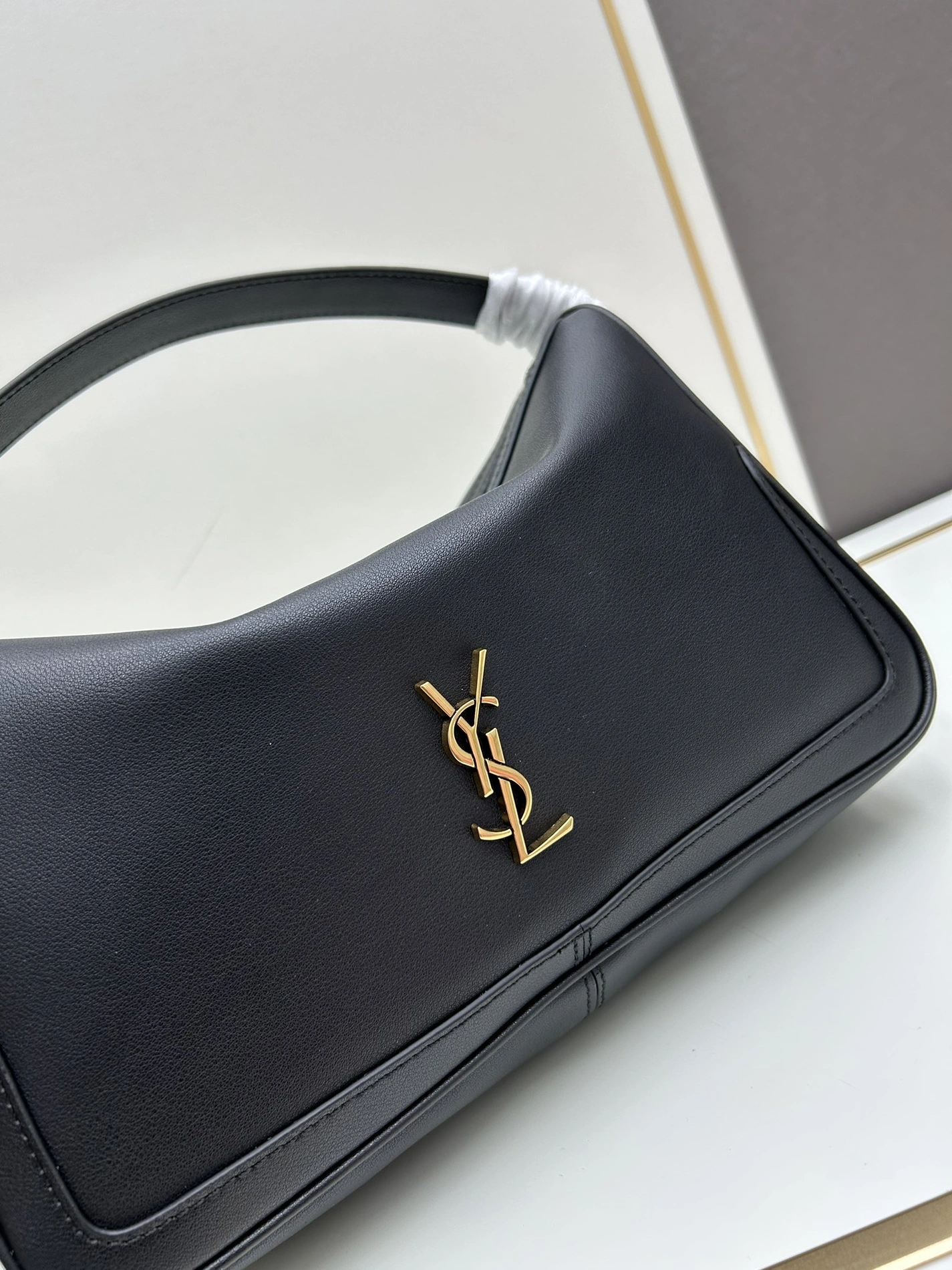 HighQuality 9767 Yves Saint Laurent YSL AAA Quality Messenger Bags For Women